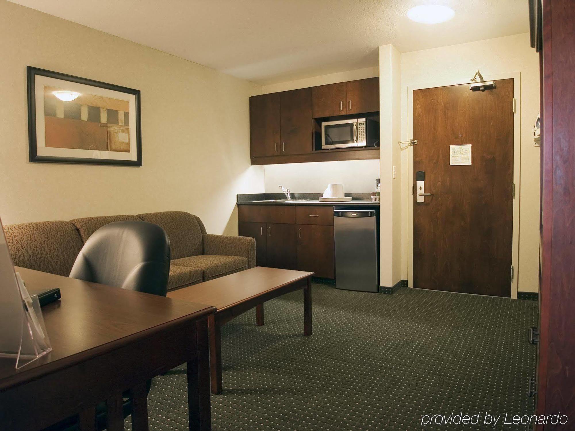 Lakeview Inns & Suites - Slave Lake Quarto foto